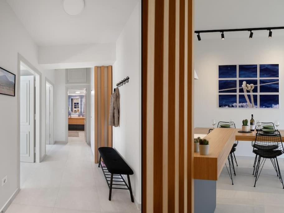 Porta Apt. - 2 Bedroom Penthouse + Free Parking! *