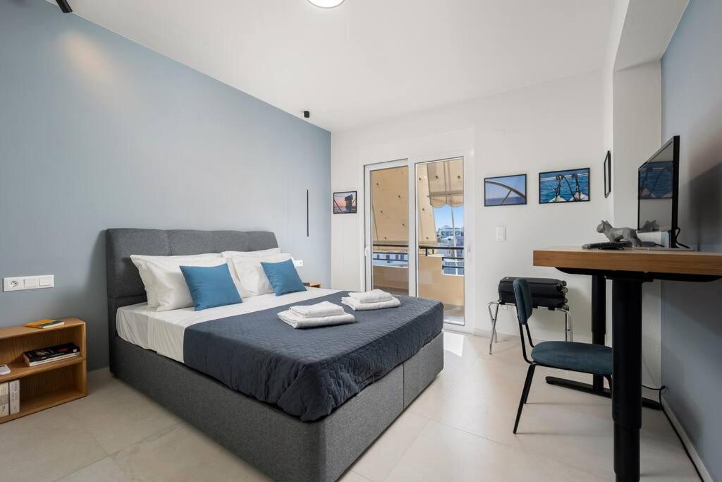 Porta Apt. - 2 Bedroom Penthouse + Free Parking! Appartement
